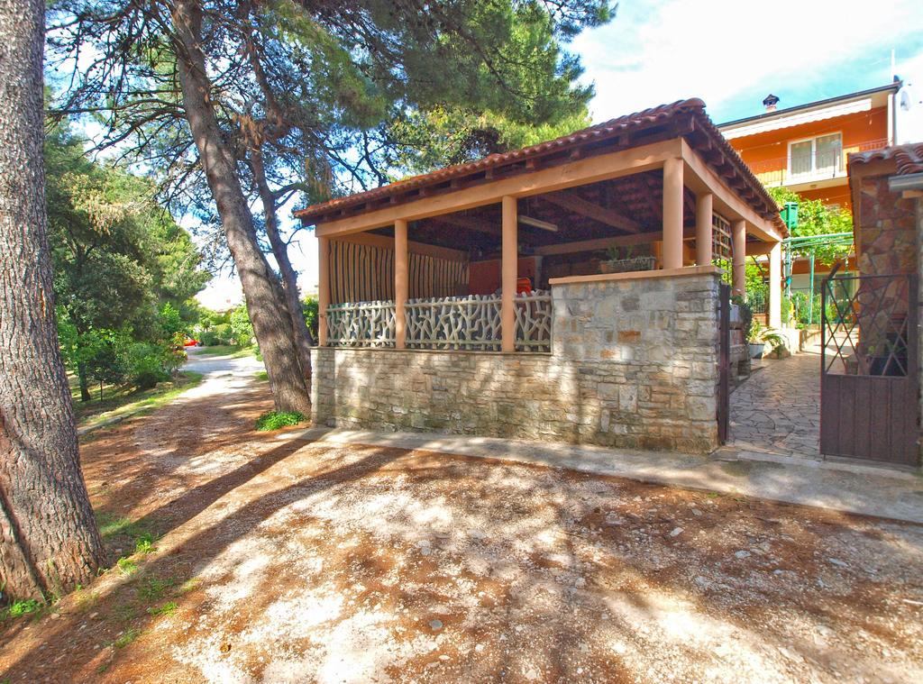 Apartments Branko 1348 プーラ エクステリア 写真
