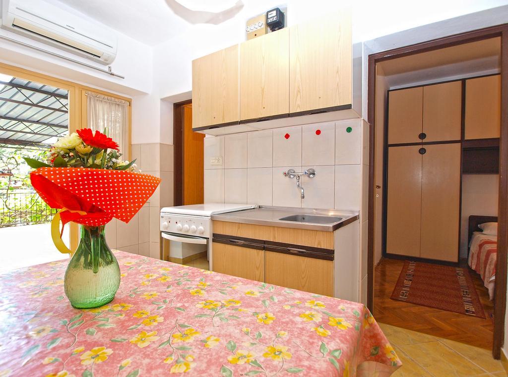 Apartments Branko 1348 プーラ エクステリア 写真